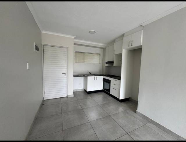 2 BEDROOM PROPERTY TO RENT IN HAYFIELDS